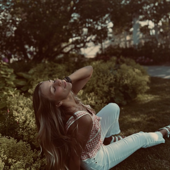 Meet your Posher, Madi - Picture 6 of 8